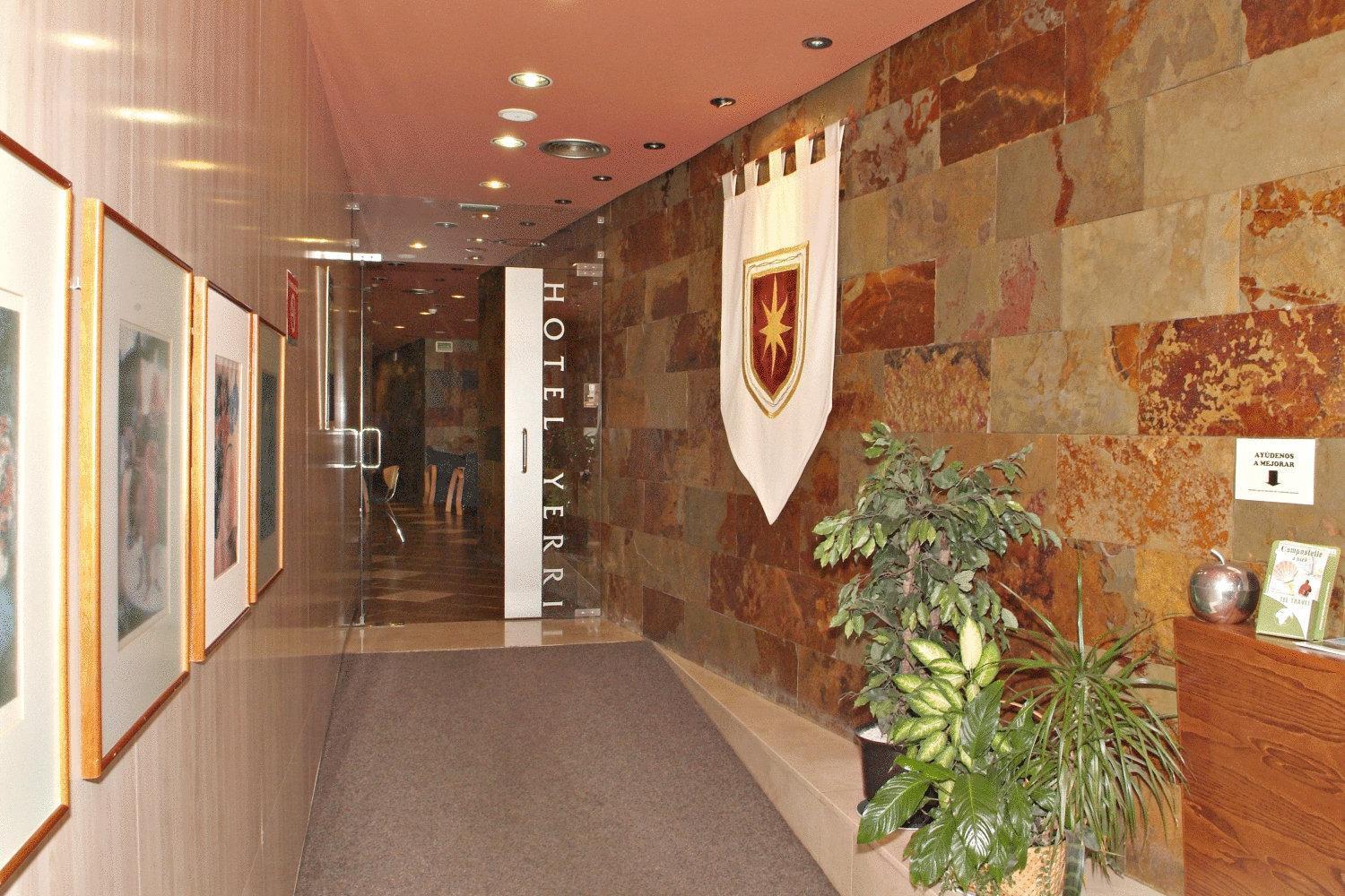 Hotel Yerri エステーリャ エクステリア 写真